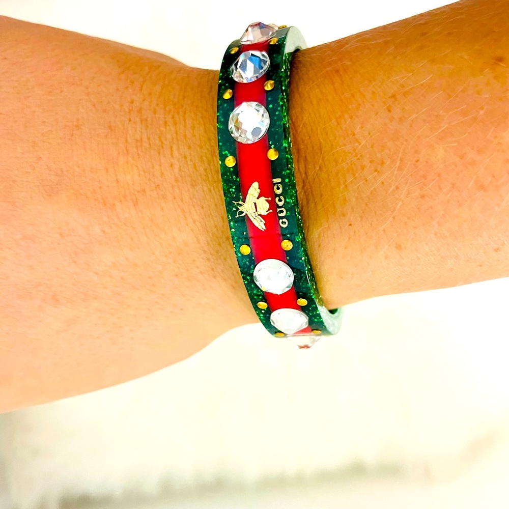 - New authentic Gucci bracelet. Made in Italy. Size 16